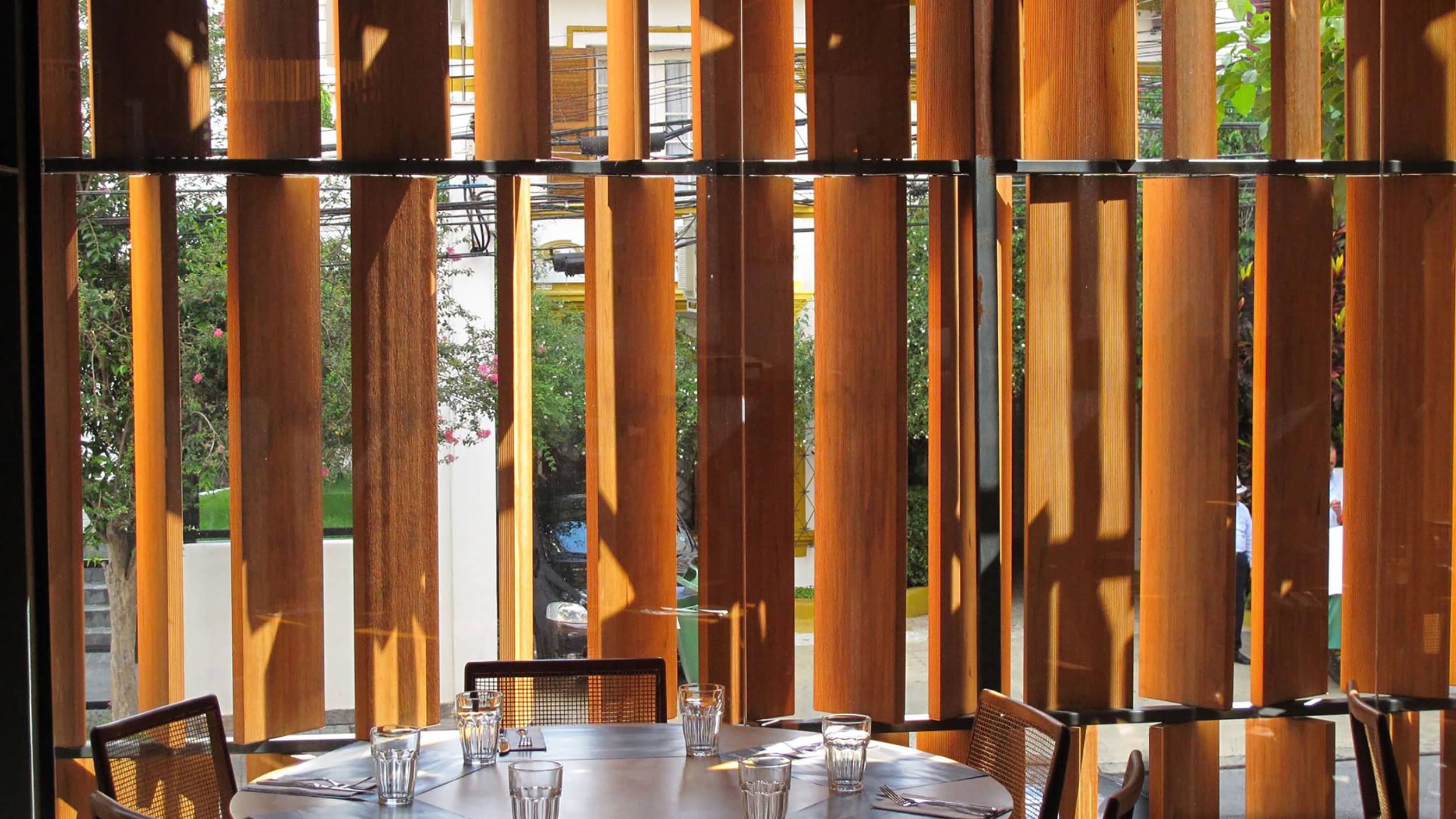 Restaurante e Estúdio Bossa - Projeto do Escritório de Arquitetura Rosenbaum. Foto: Tuca Reines